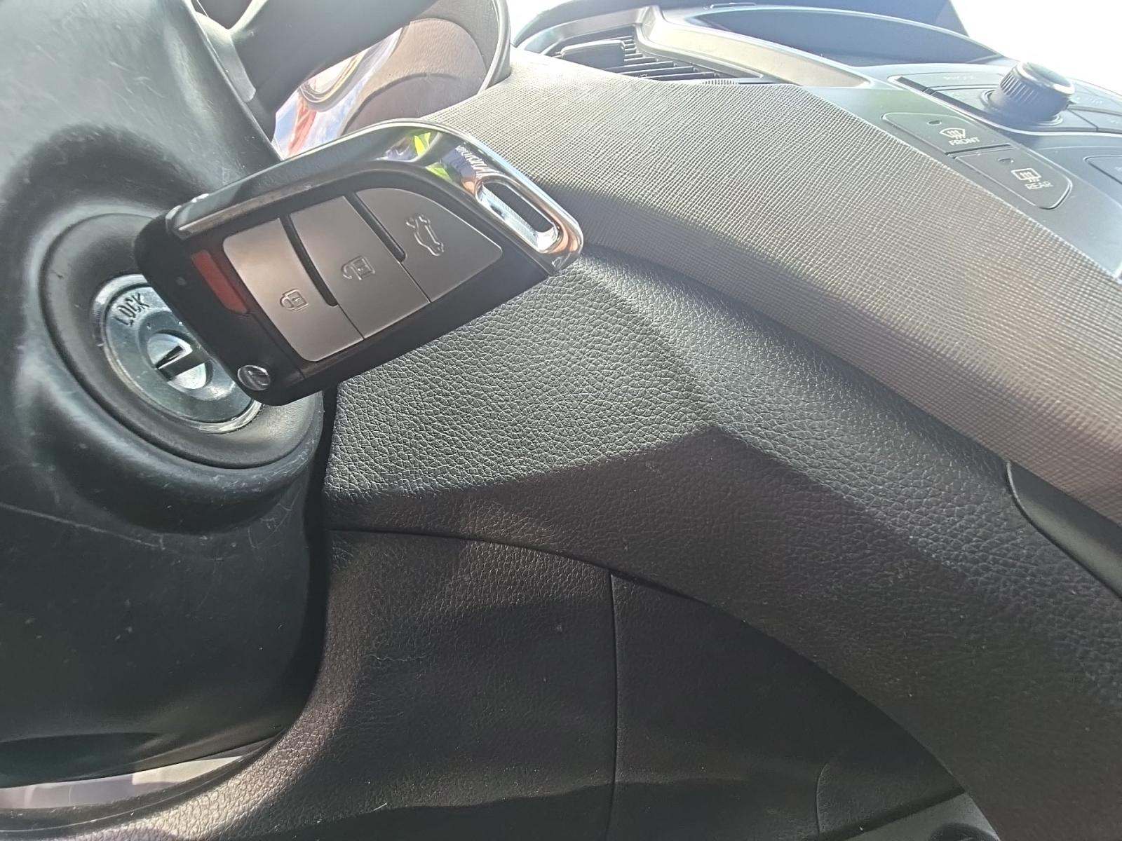 2017 Hyundai Santa Fe Sport Base FWD