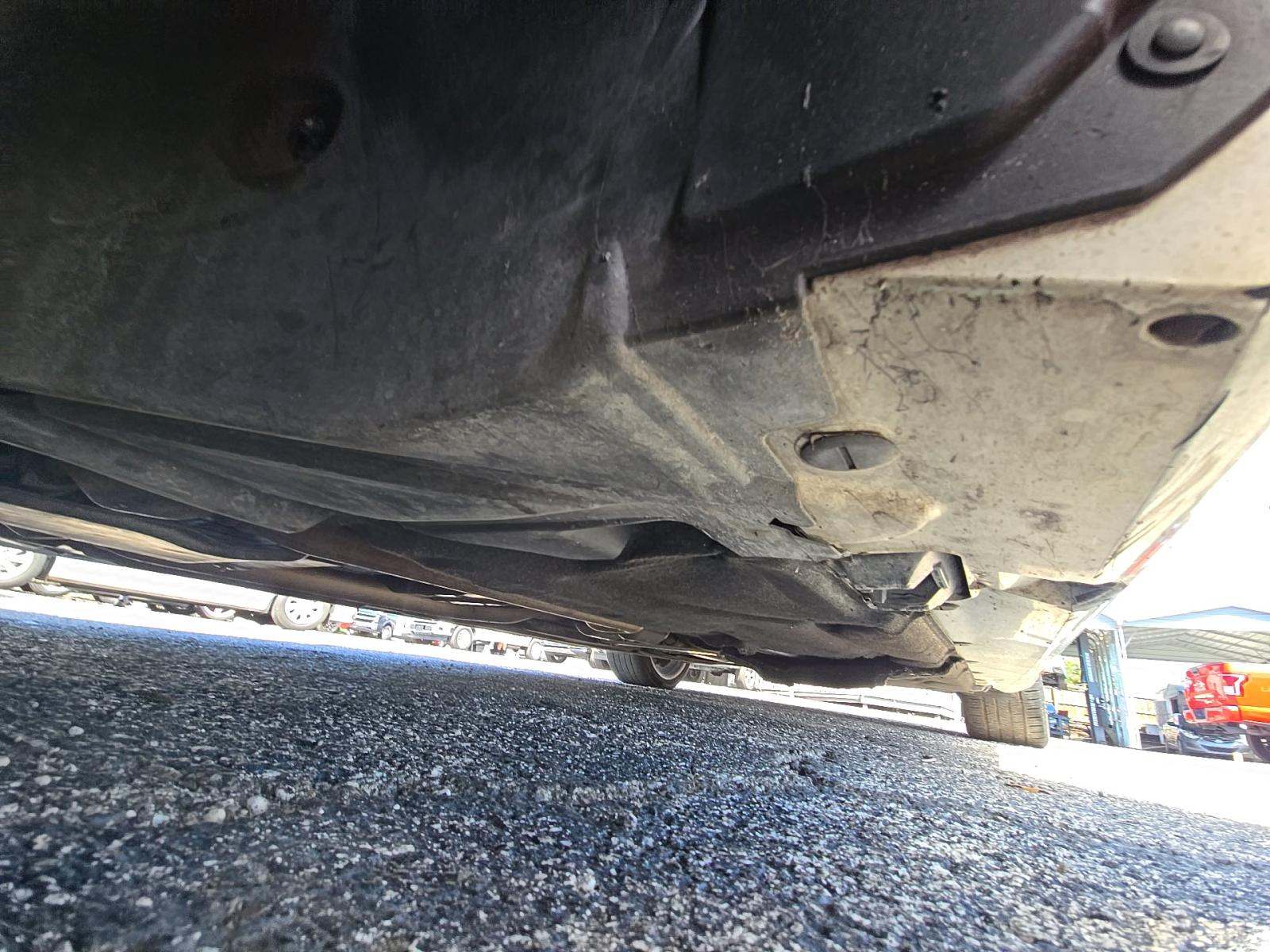 MERCEDES-BENZ E-CLASS - 7