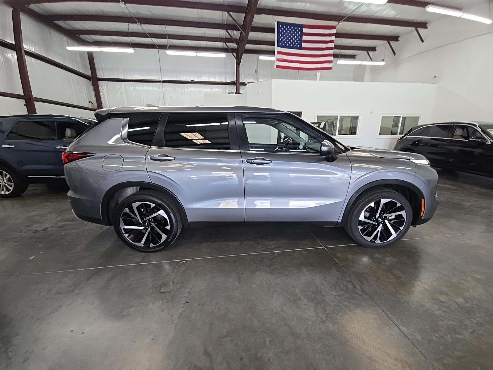 2024 Mitsubishi Outlander SE FWD