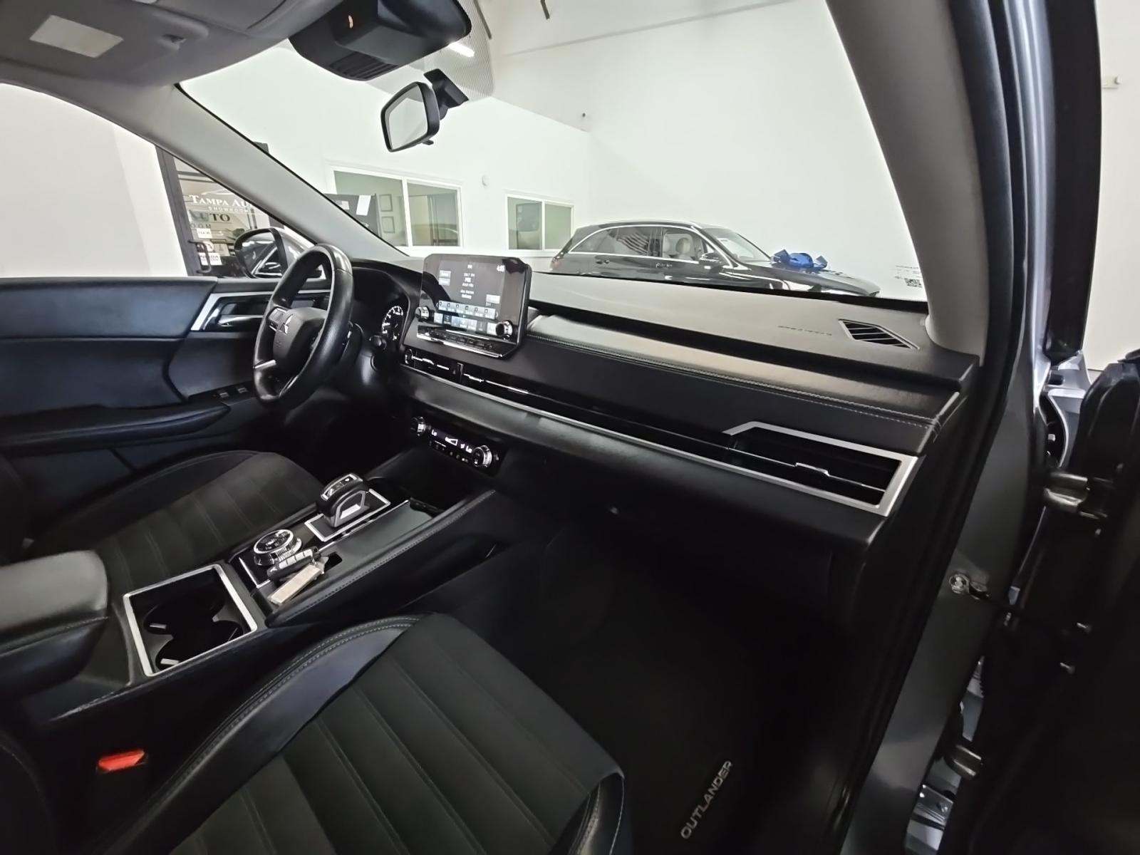 2024 Mitsubishi Outlander SE FWD