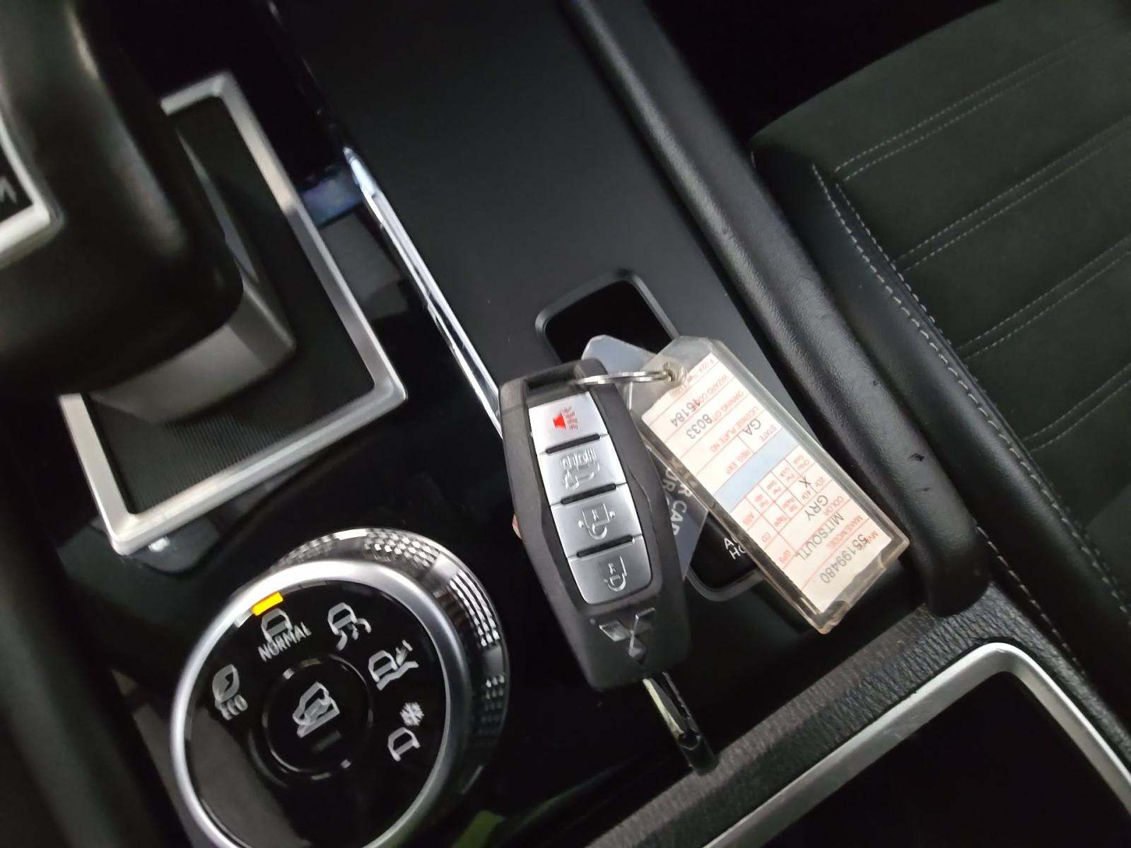 2024 Mitsubishi Outlander SE FWD