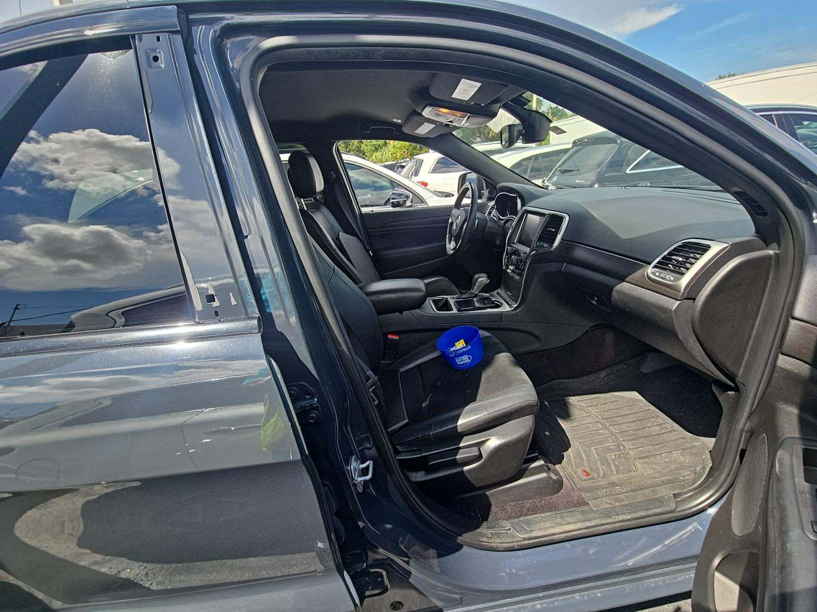 2017 Jeep Grand Cherokee Laredo Altitude Edition RWD