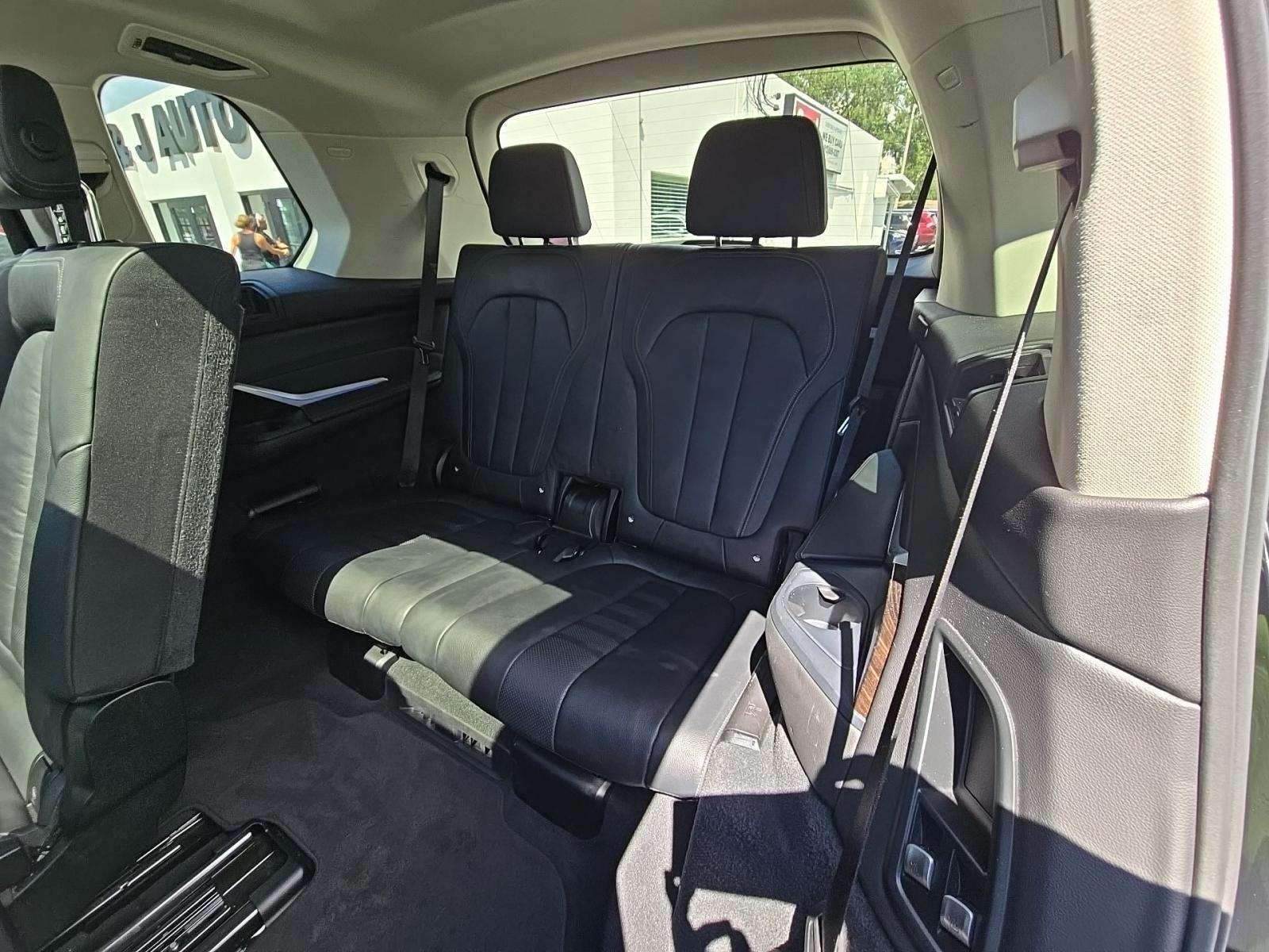 2020 BMW X7 xDrive40i AWD