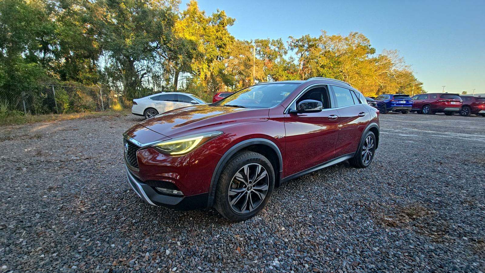 2018 INFINITI QX30 Premium