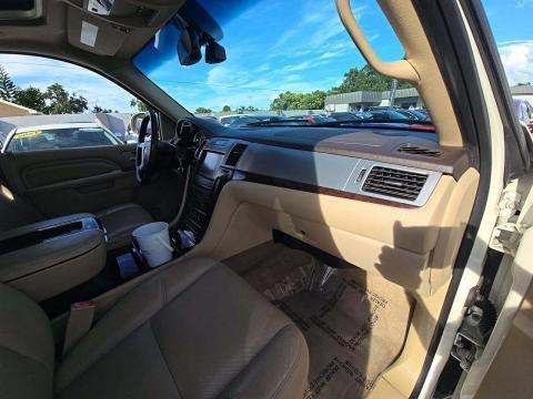 2014 Cadillac Escalade ESV Luxury RWD