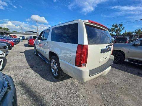 2014 Cadillac Escalade ESV Luxury RWD