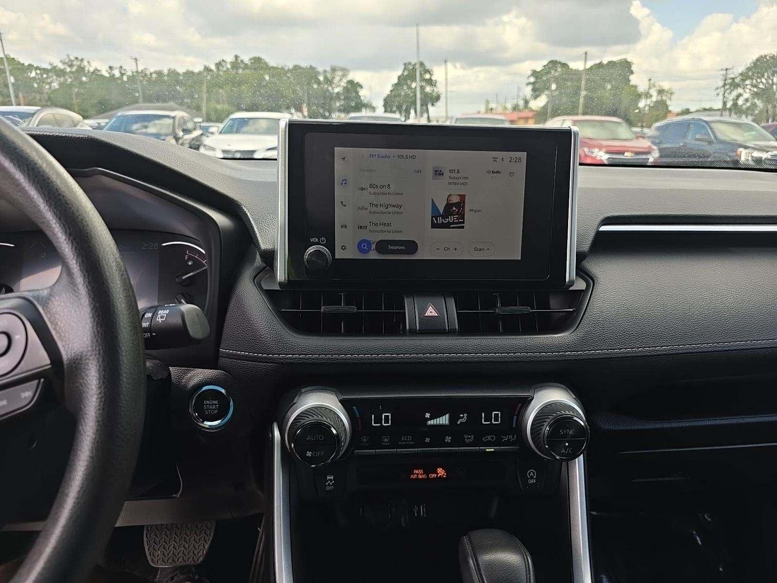 2024 Toyota RAV4 XLE FWD