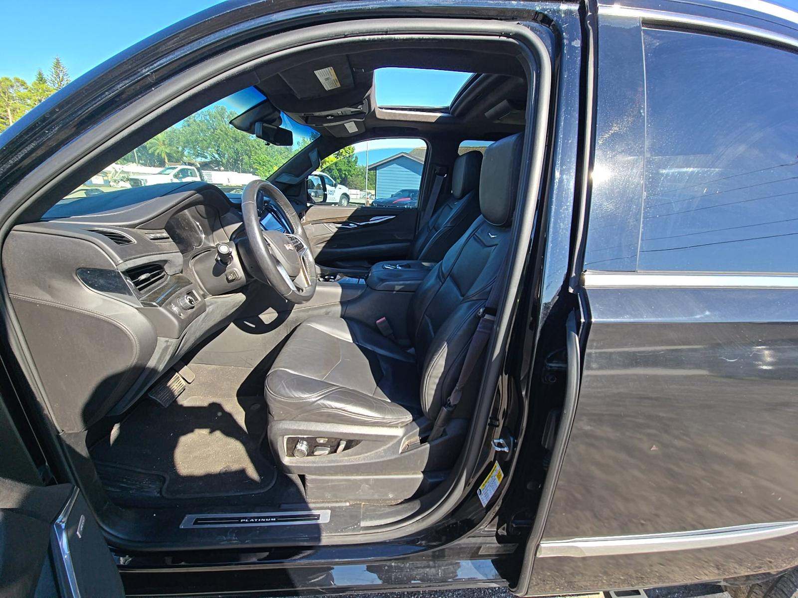 2017 Cadillac Escalade Platinum RWD