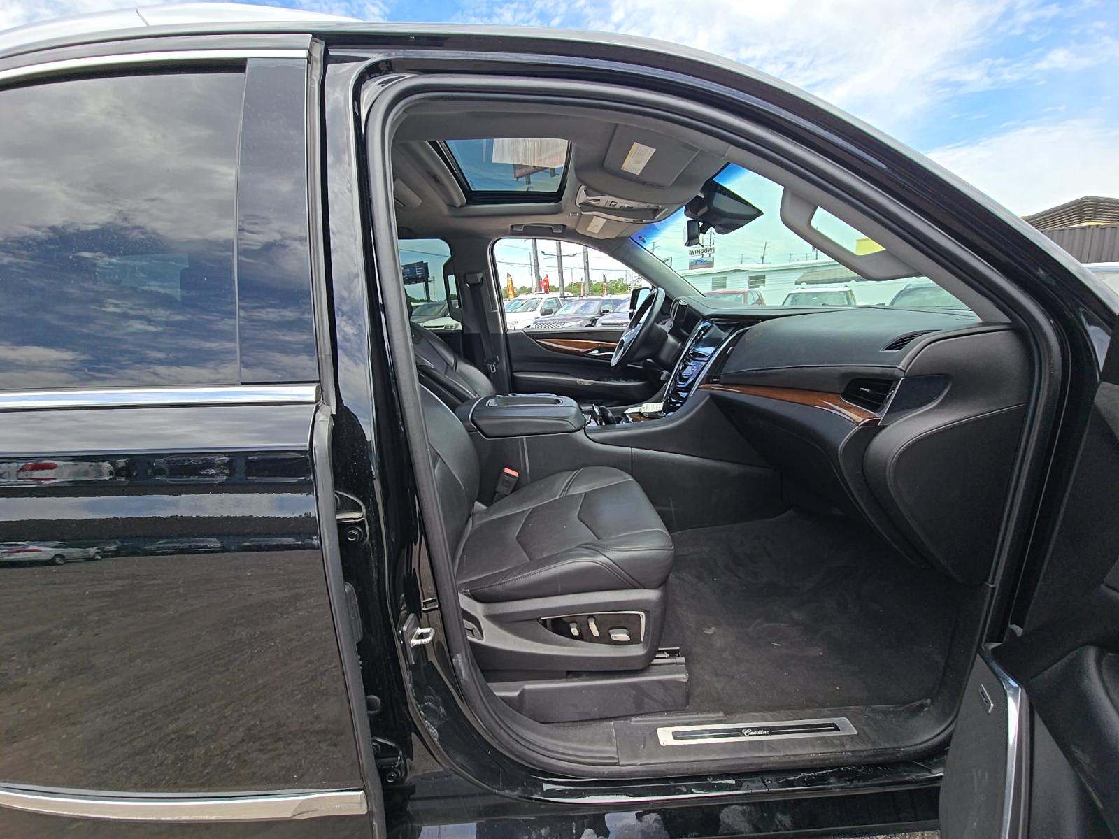 2017 Cadillac Escalade Premium Luxury AWD