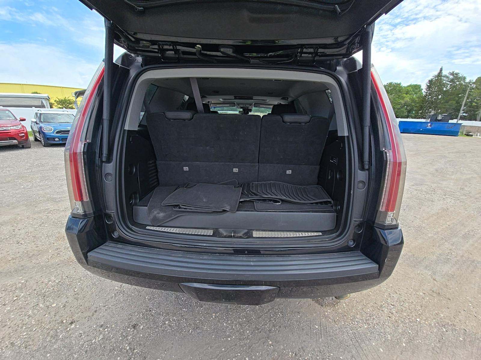 2017 Cadillac Escalade Premium Luxury AWD