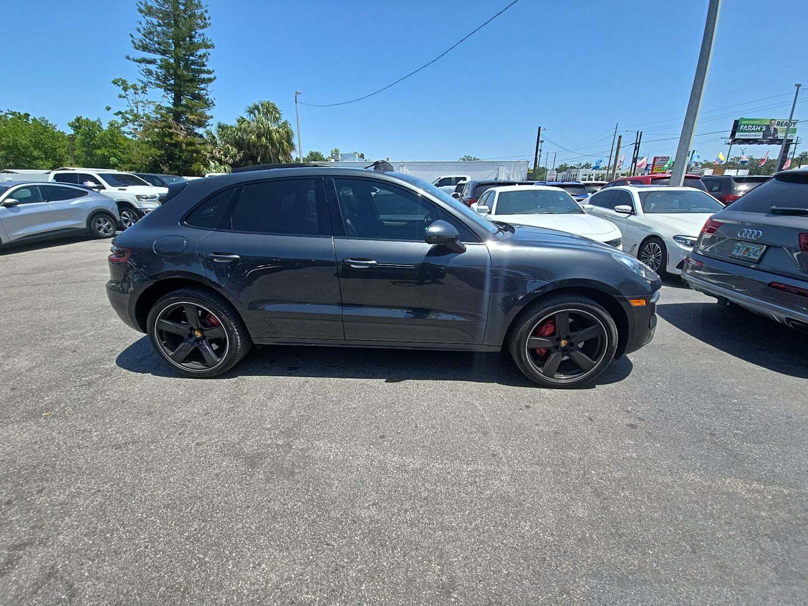 2017 Porsche Macan Turbo AWD