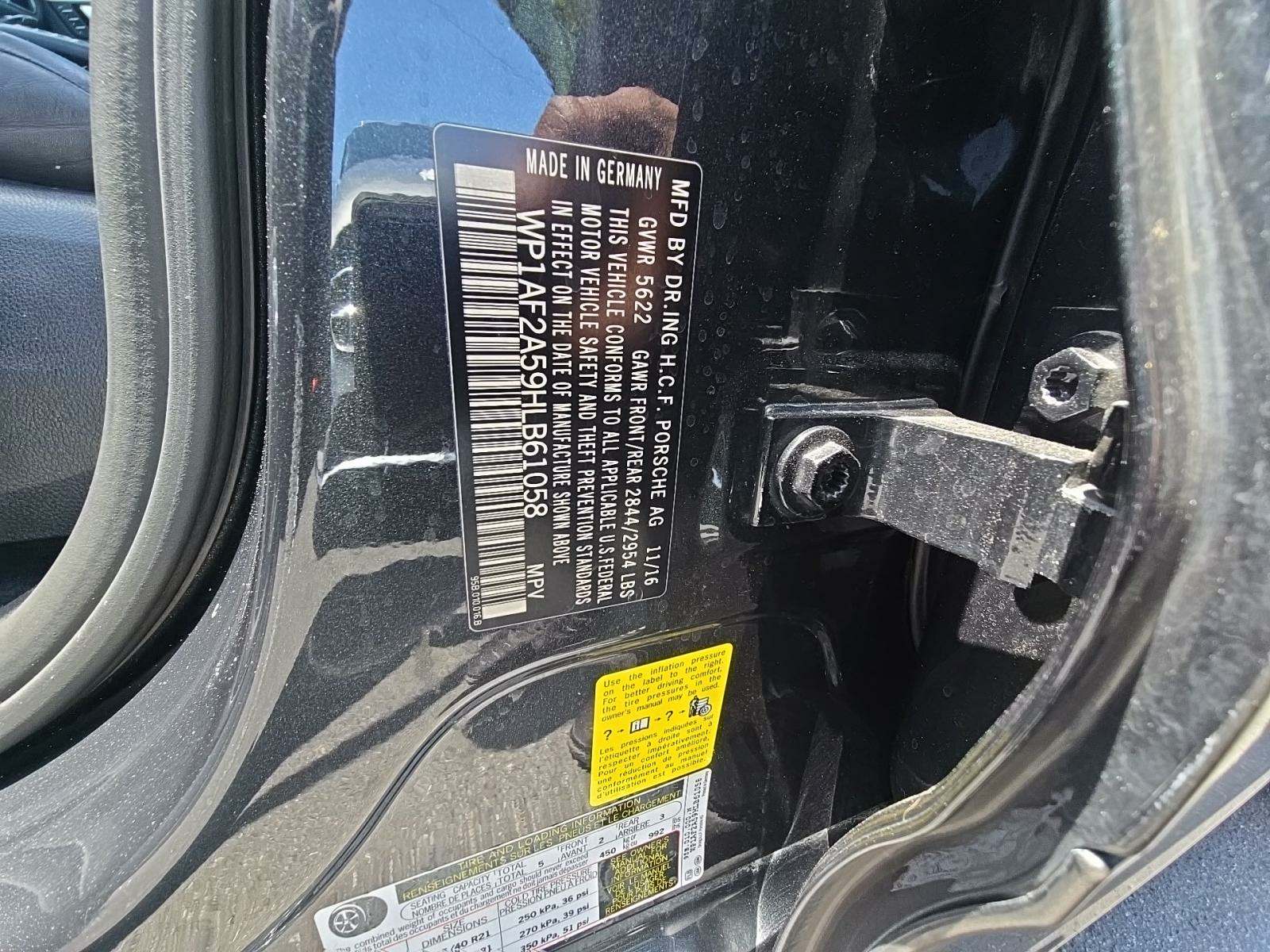 2017 Porsche Macan Turbo AWD