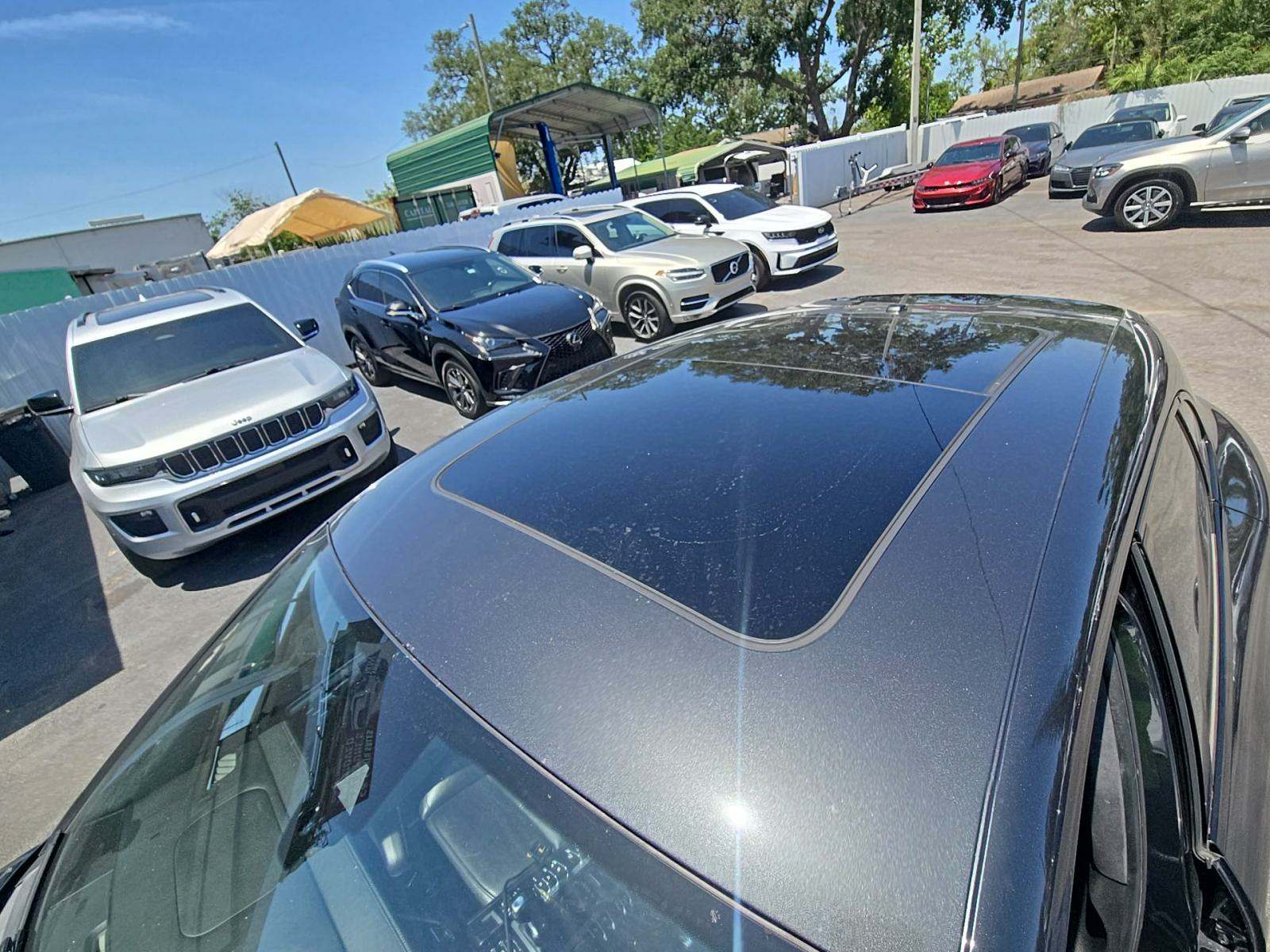 2017 Porsche Macan Turbo AWD