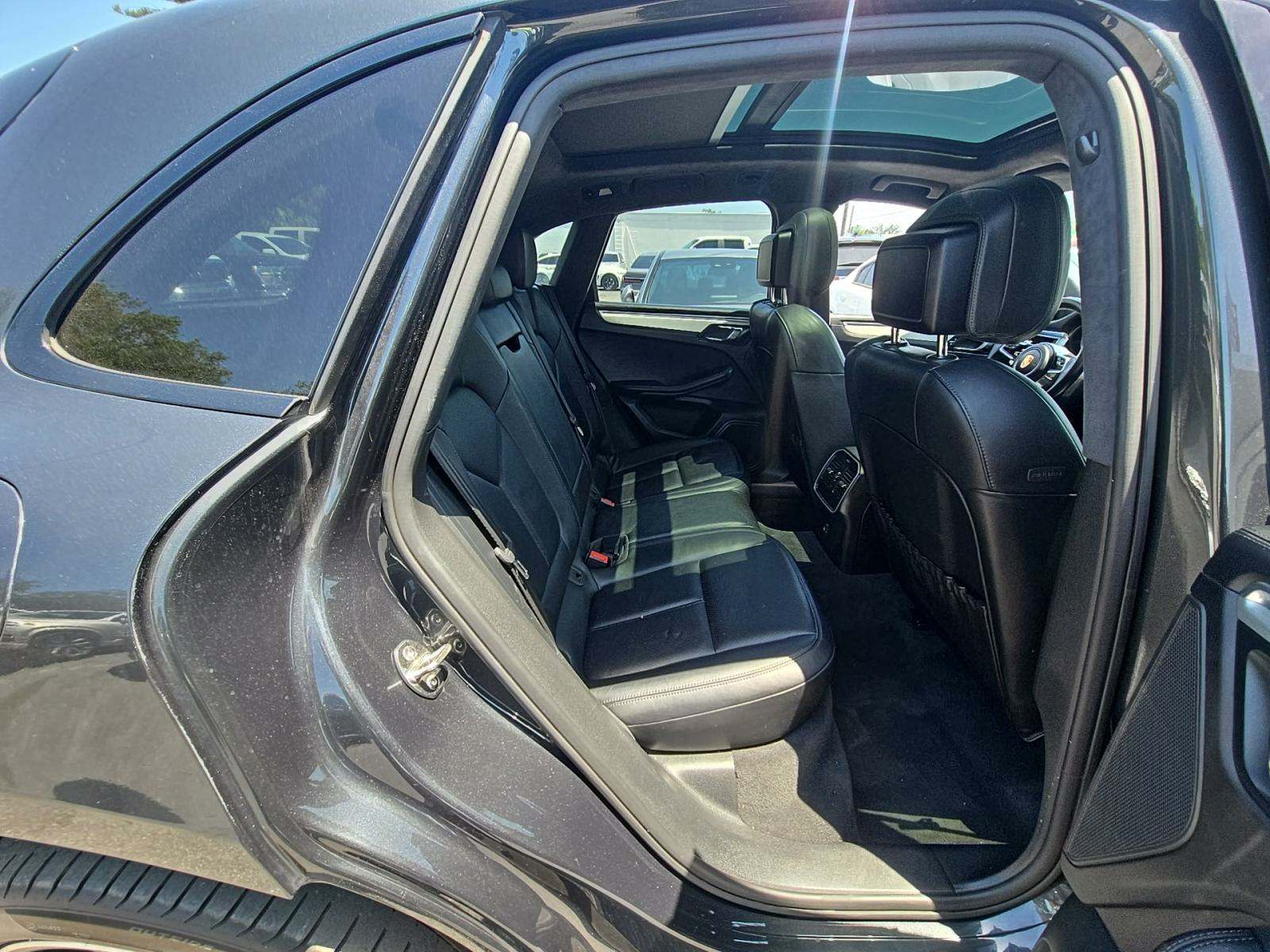 2017 Porsche Macan Turbo AWD