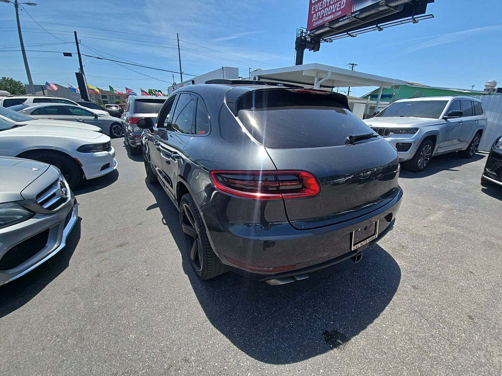 2017 Porsche Macan Turbo AWD