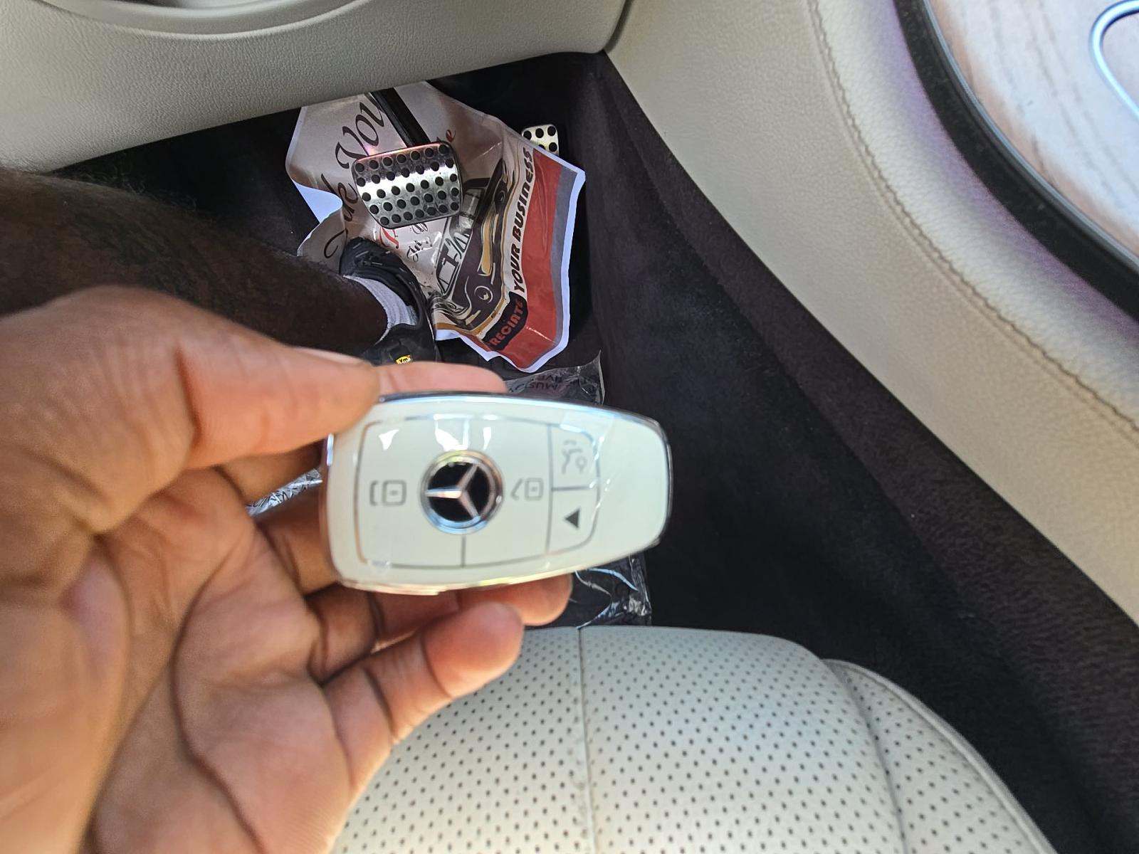 MERCEDES-BENZ E-CLASS - 8