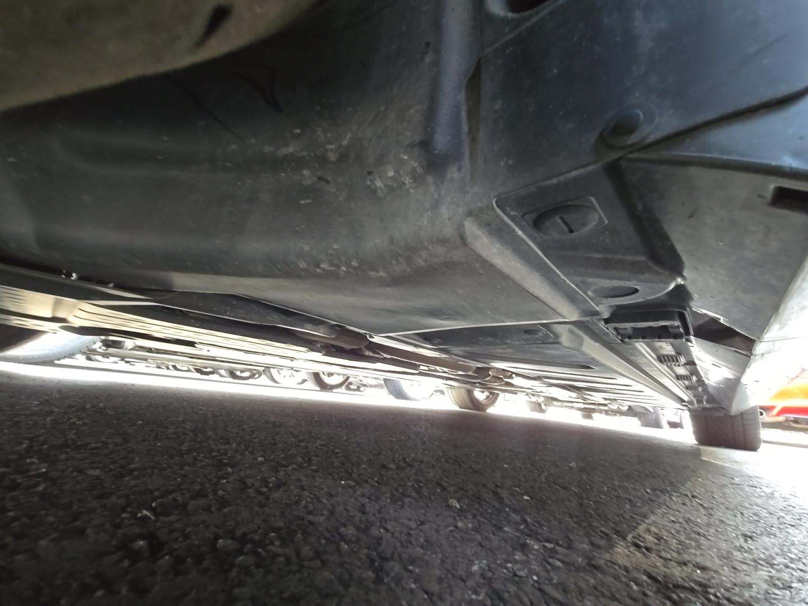 MERCEDES-BENZ E-CLASS - 7