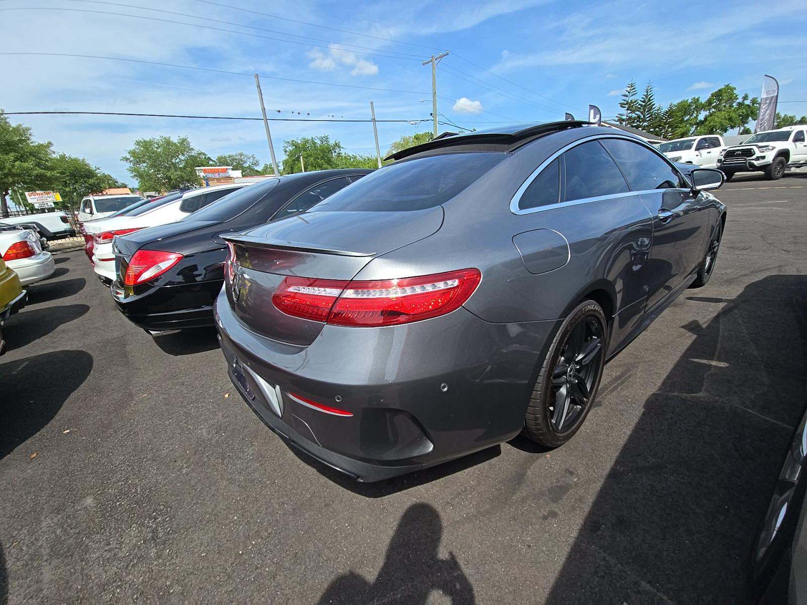 MERCEDES-BENZ E-CLASS - 3