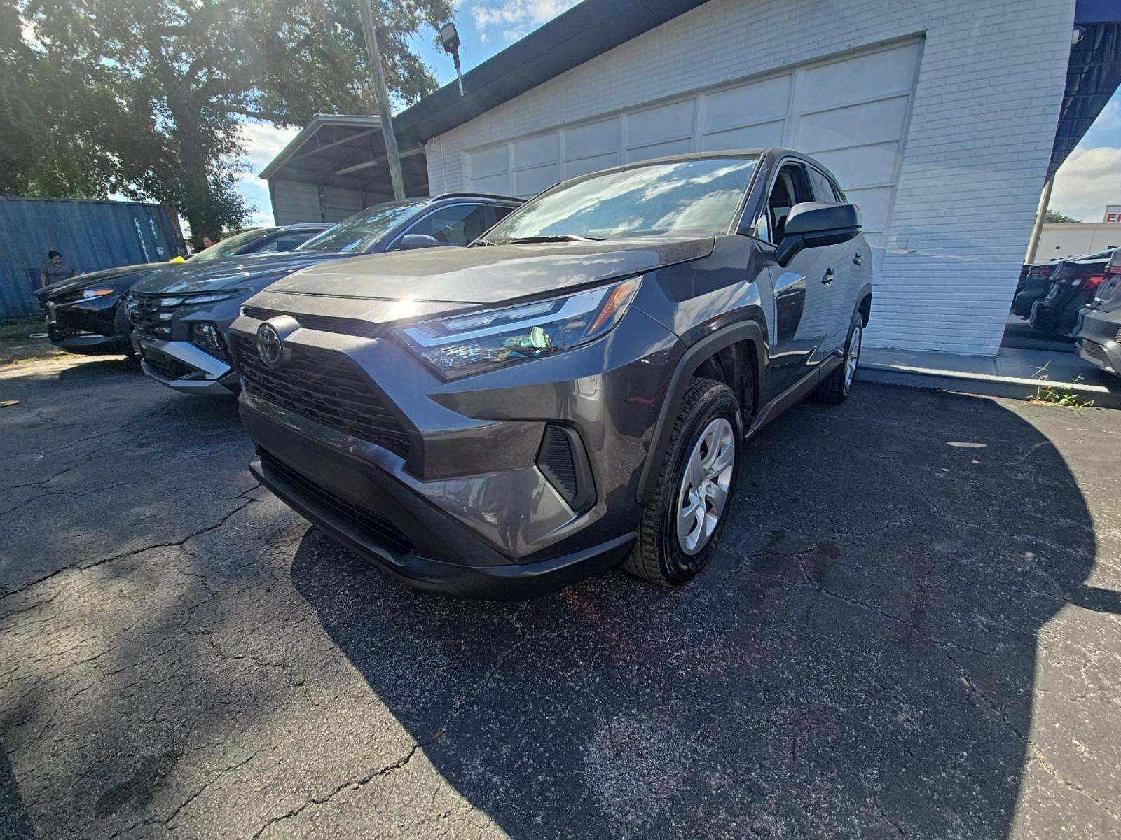 2024 Toyota RAV4 LE FWD
