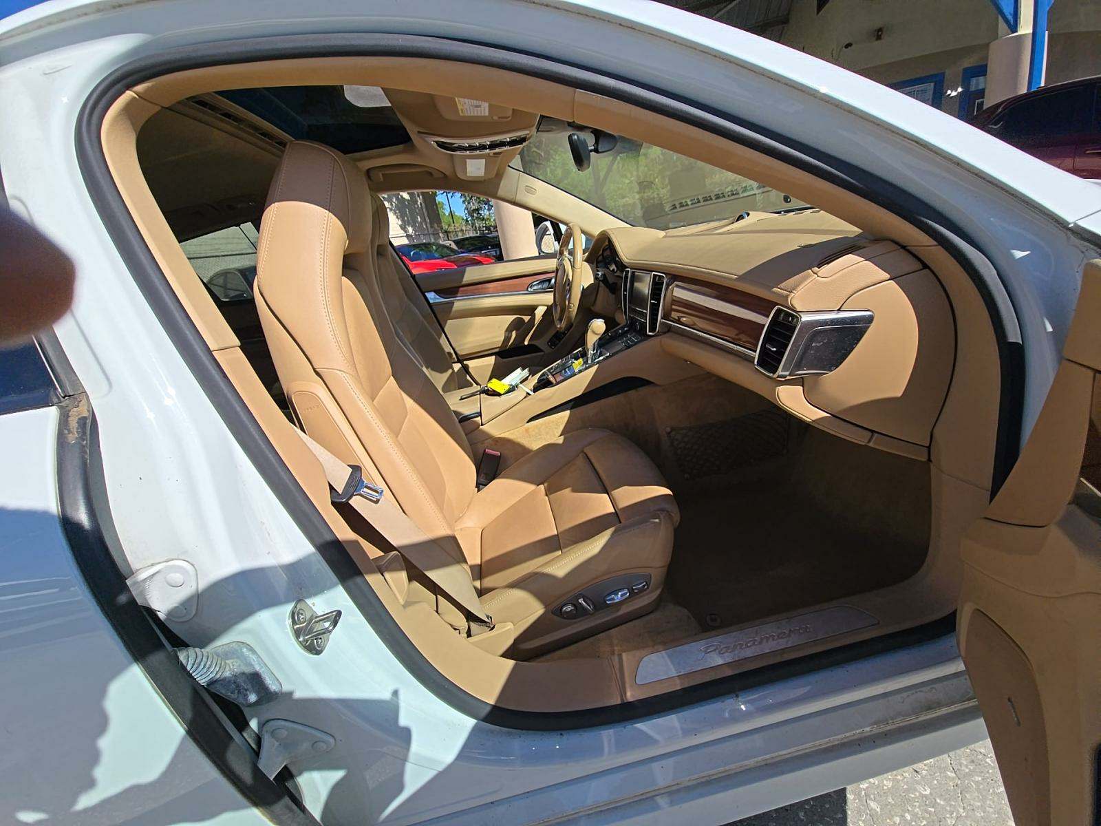 2014 Porsche Panamera Base RWD