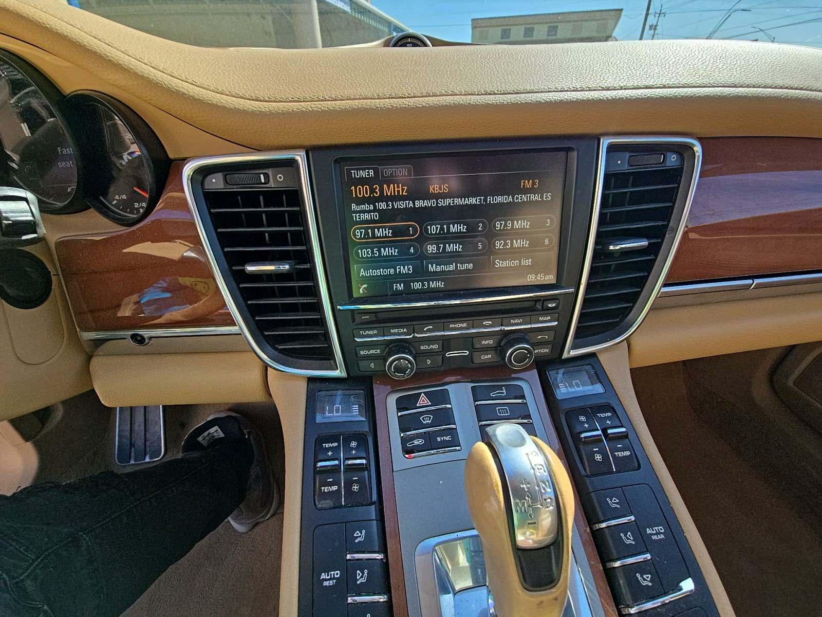 2014 Porsche Panamera Base RWD