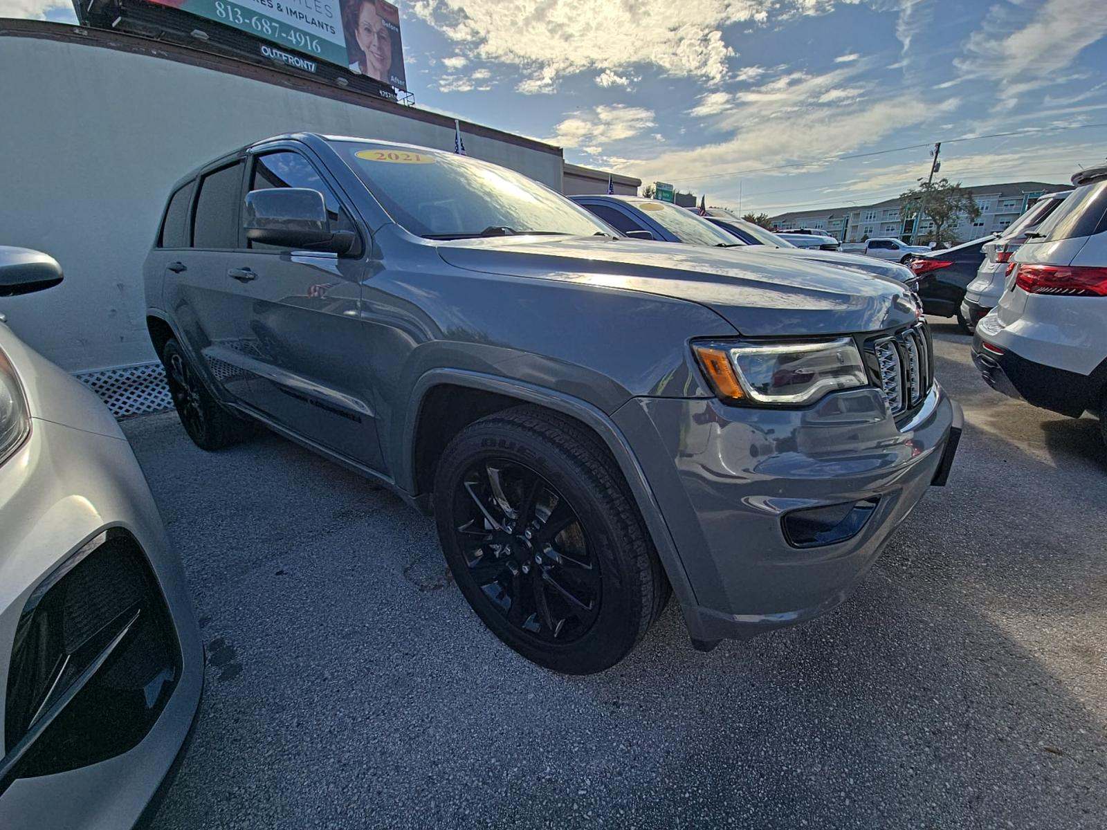 JEEP GRAND CHEROKEE - 4