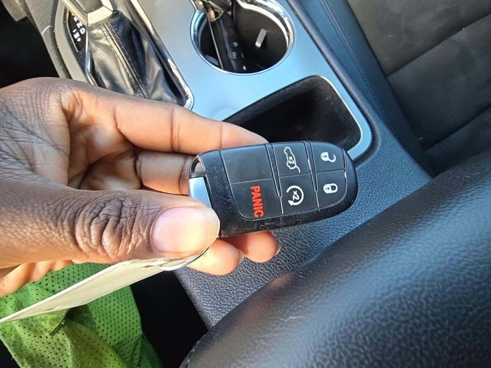 JEEP GRAND CHEROKEE - 8