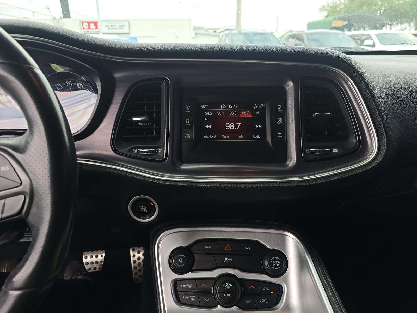 DODGE CHALLENGER - 10