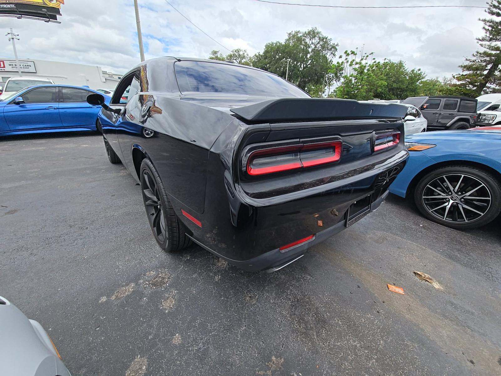 DODGE CHALLENGER - 2