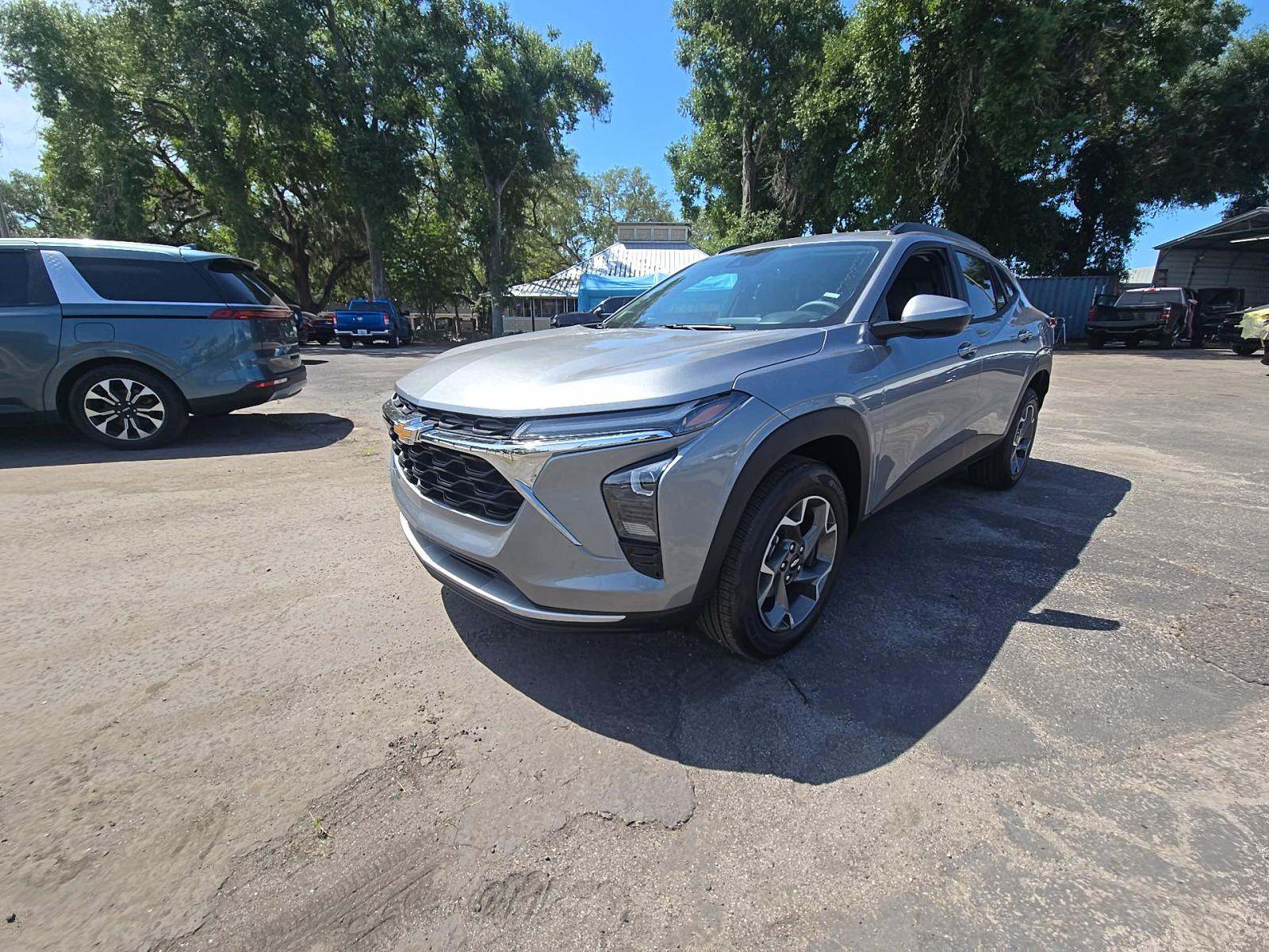 CHEVROLET TRAX - 1