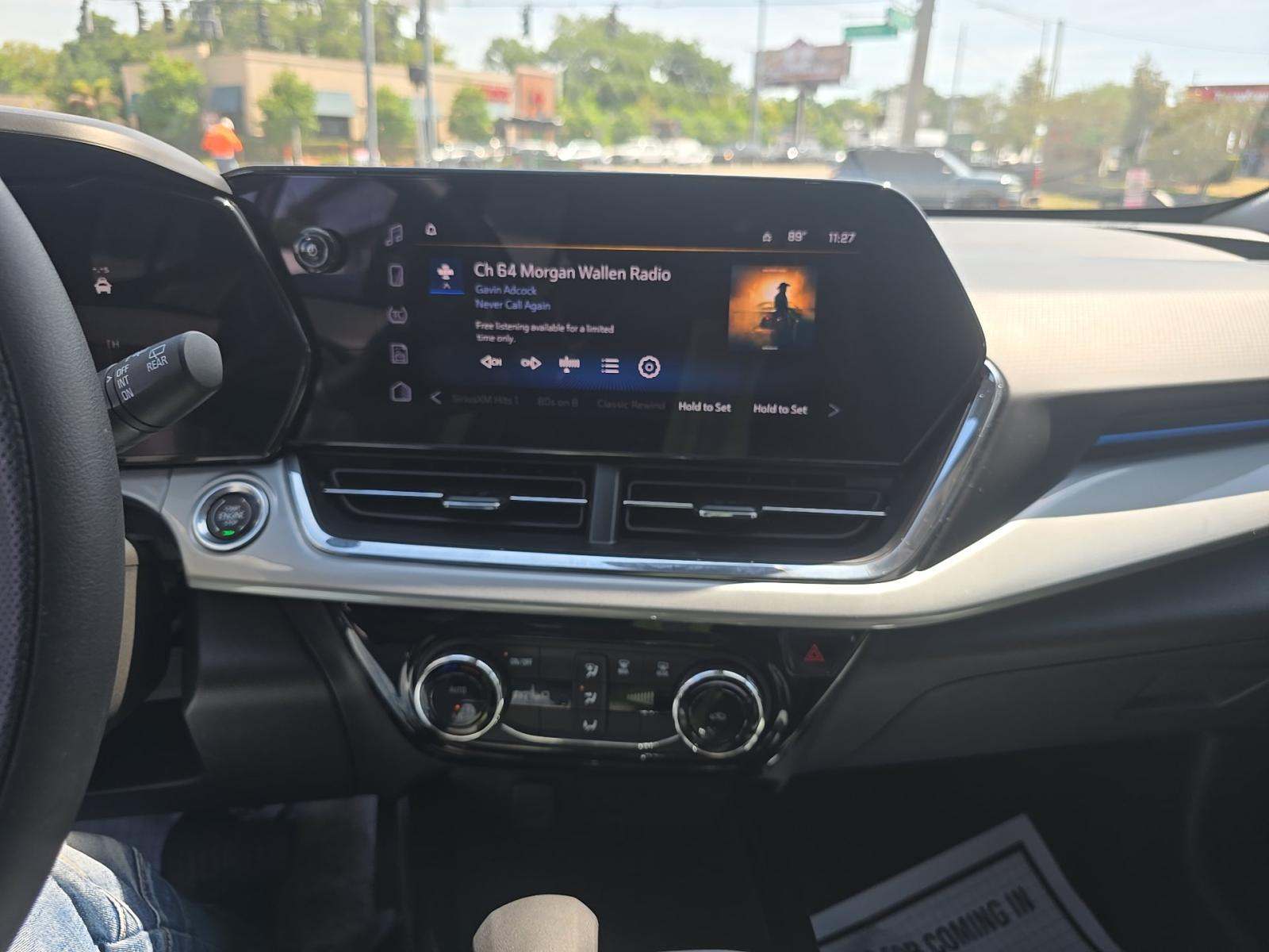 CHEVROLET TRAX - 10