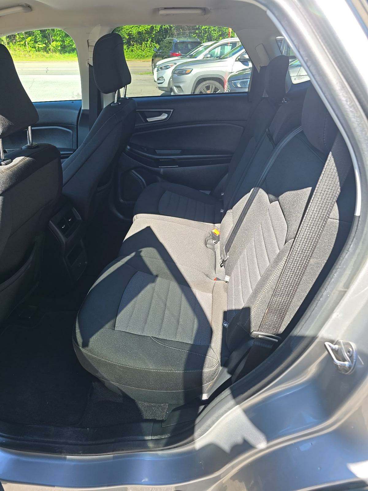 2021 Ford Edge SE AWD