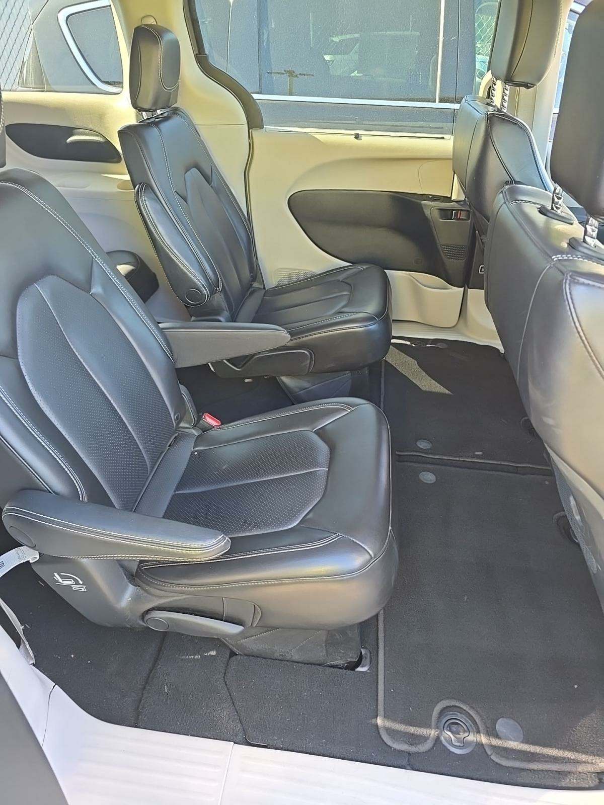 2023 Chrysler Pacifica Touring L FWD