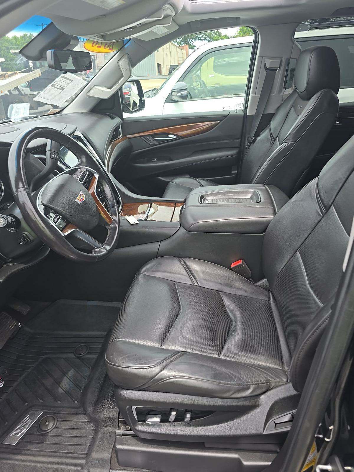 2020 Cadillac Escalade ESV Luxury AWD