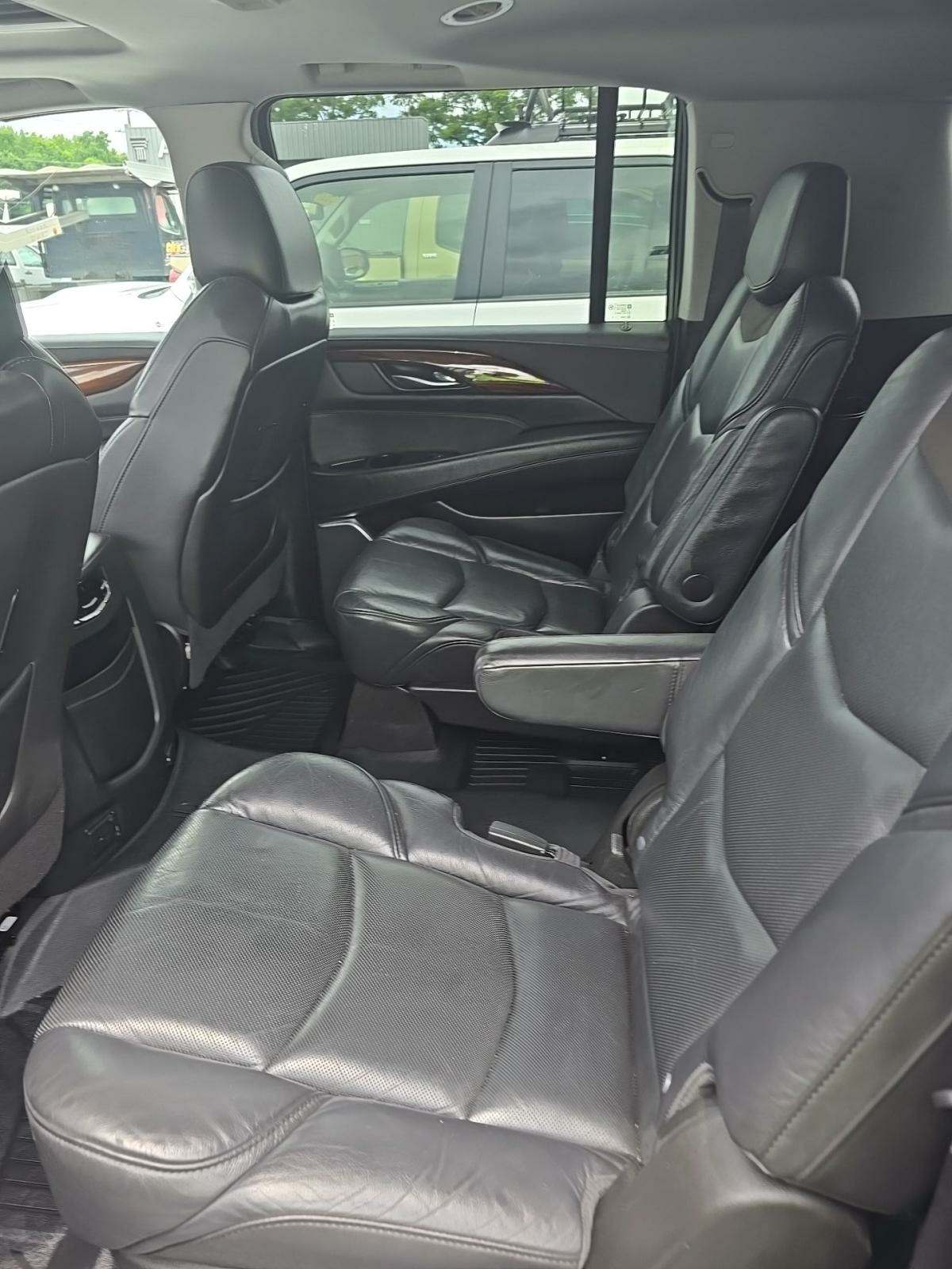 2020 Cadillac Escalade ESV Luxury AWD