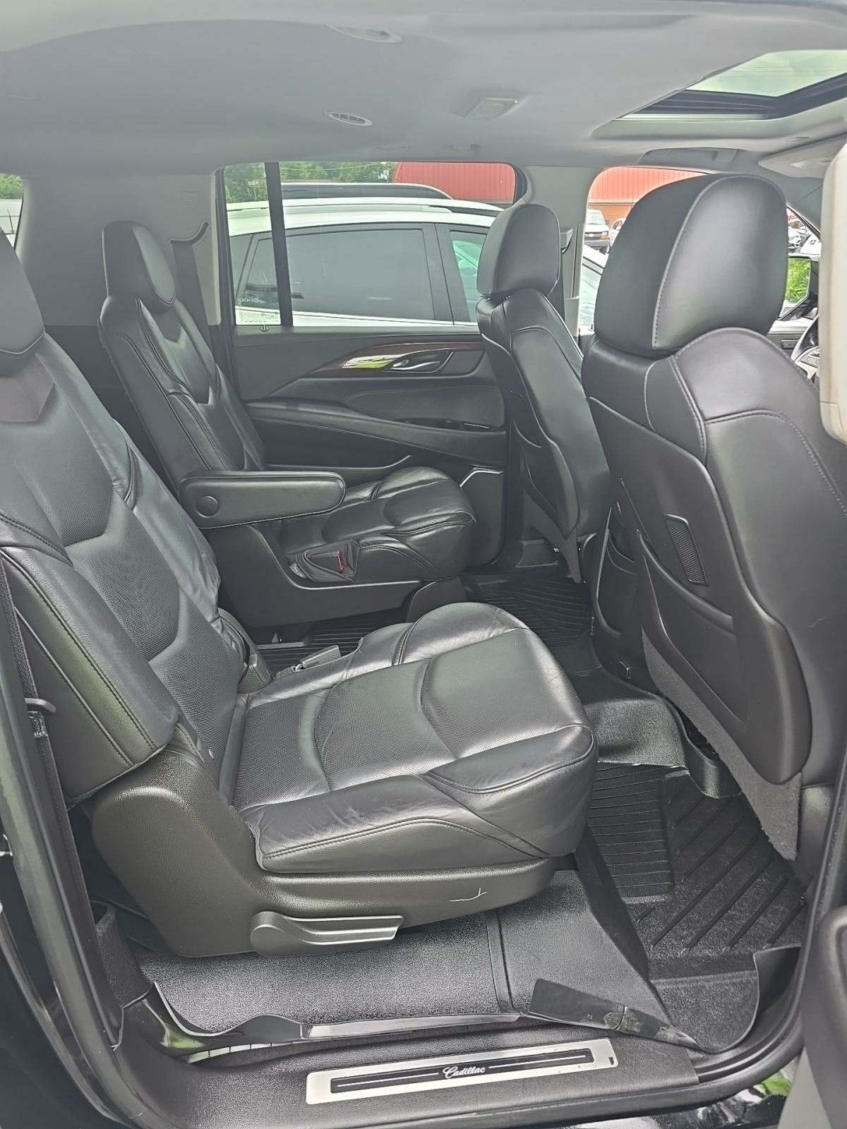 2020 Cadillac Escalade ESV Luxury AWD