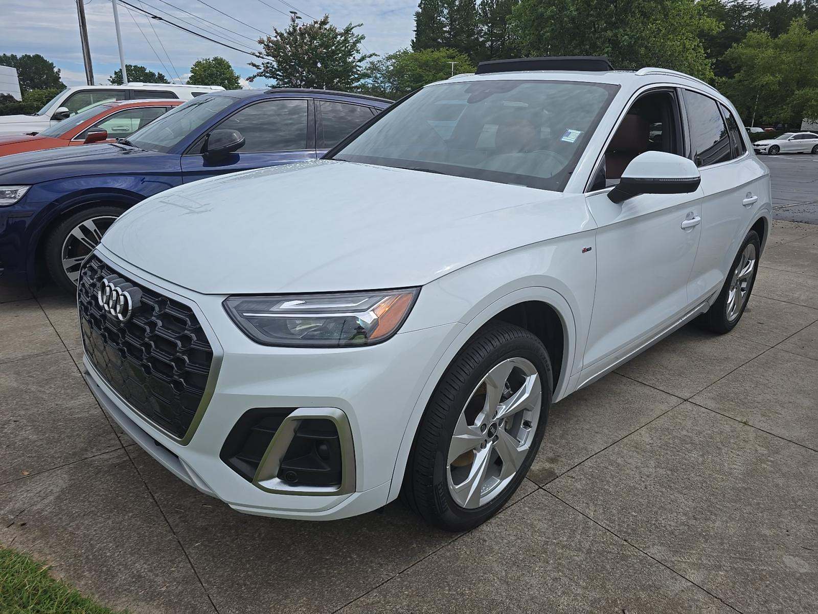 2022 Audi Q5 S line Premium Plus