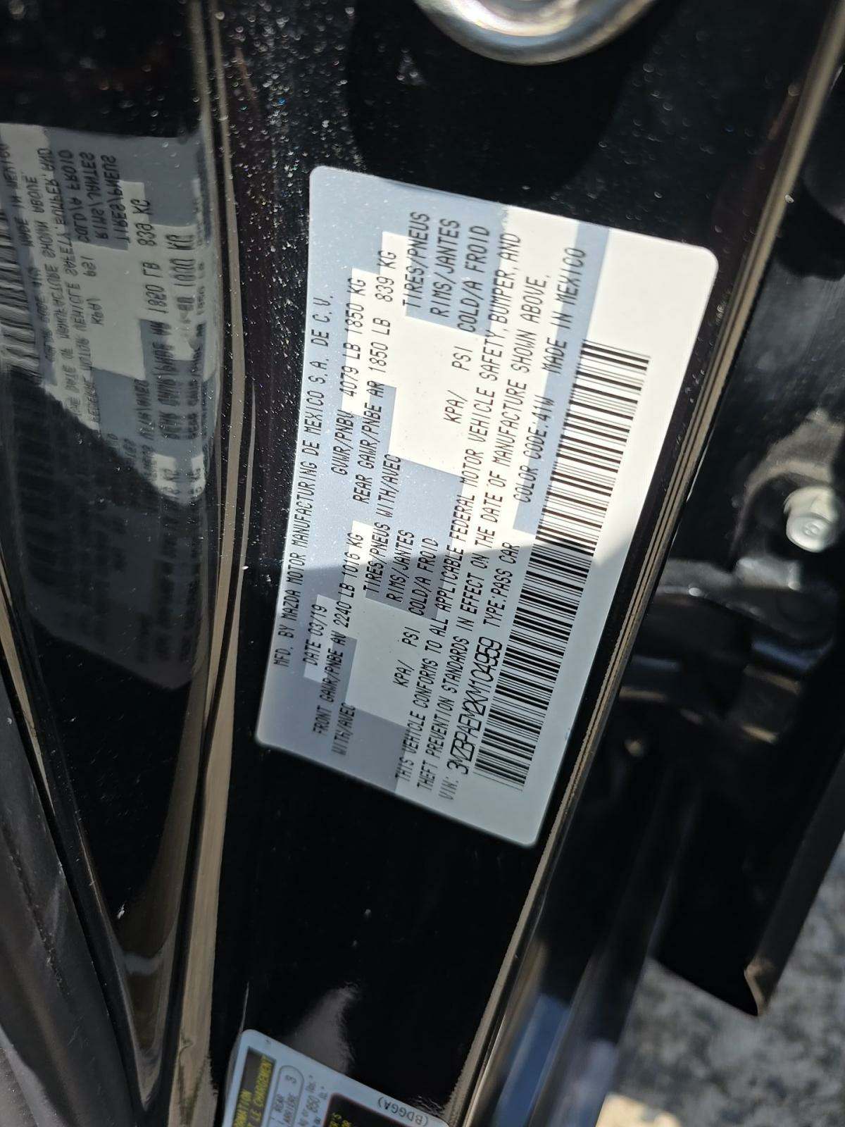 2019 MAZDA MAZDA3 Base FWD