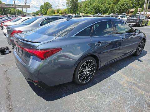 2019 Toyota Avalon XSE FWD