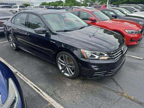 2018 Volkswagen Passat 2.0T R-Line FWD