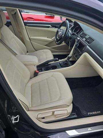 2018 Volkswagen Passat 2.0T R-Line FWD