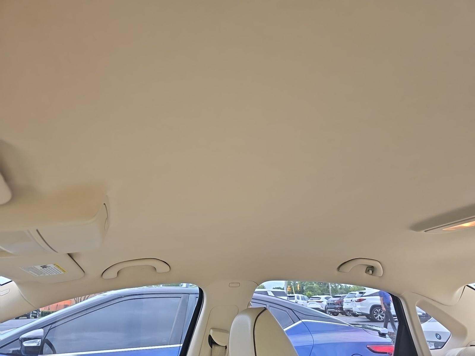 2018 Volkswagen Passat 2.0T R-Line FWD