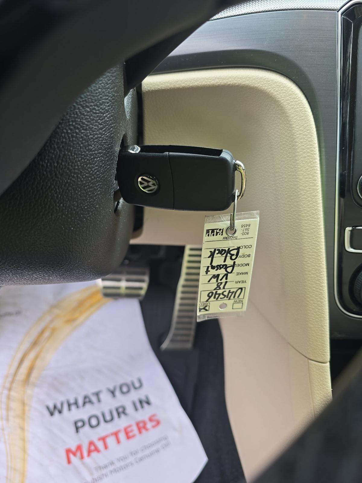 2018 Volkswagen Passat 2.0T R-Line FWD