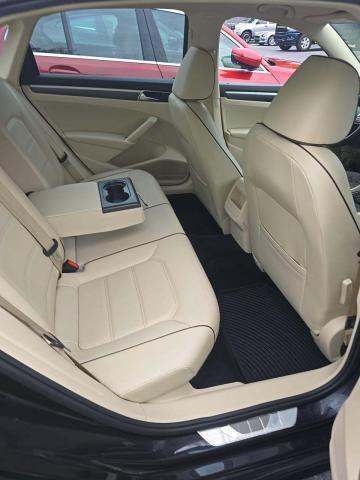 2018 Volkswagen Passat 2.0T R-Line FWD