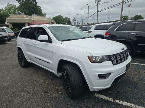 2022 Jeep Grand Cherokee Laredo X AWD
