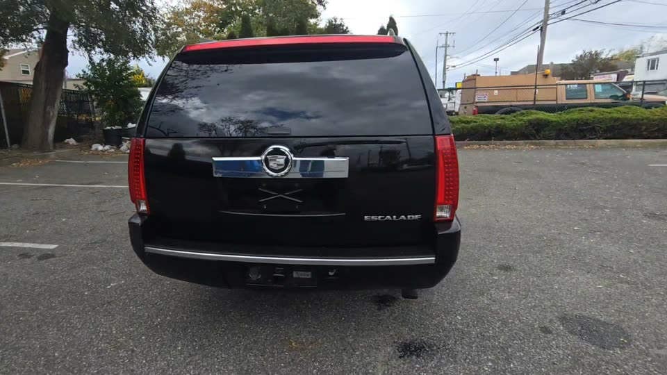 Cadillac Escalade ESV снимка Cadillac Escalade ESV