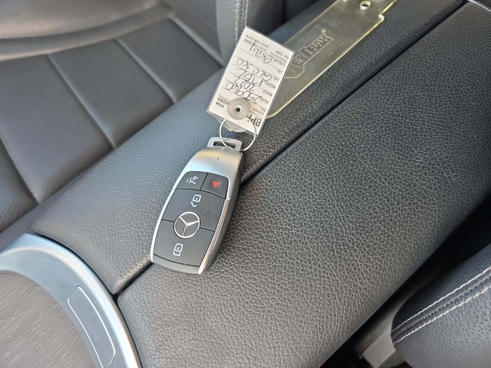 2022 Mercedes-Benz GLC GLC 300 RWD