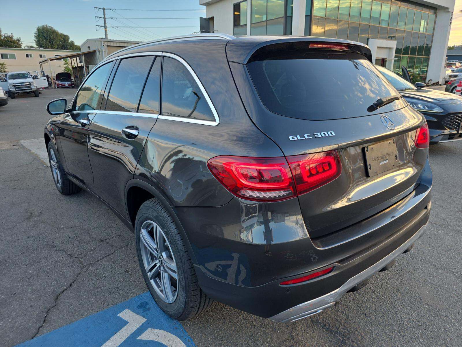 2022 Mercedes-Benz GLC GLC 300 RWD