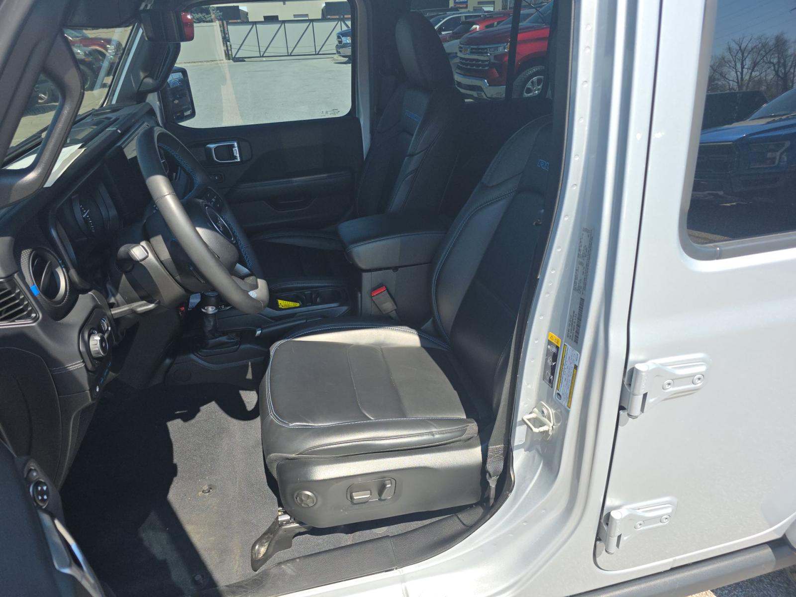 JEEP 4XE RUBICON X - 6