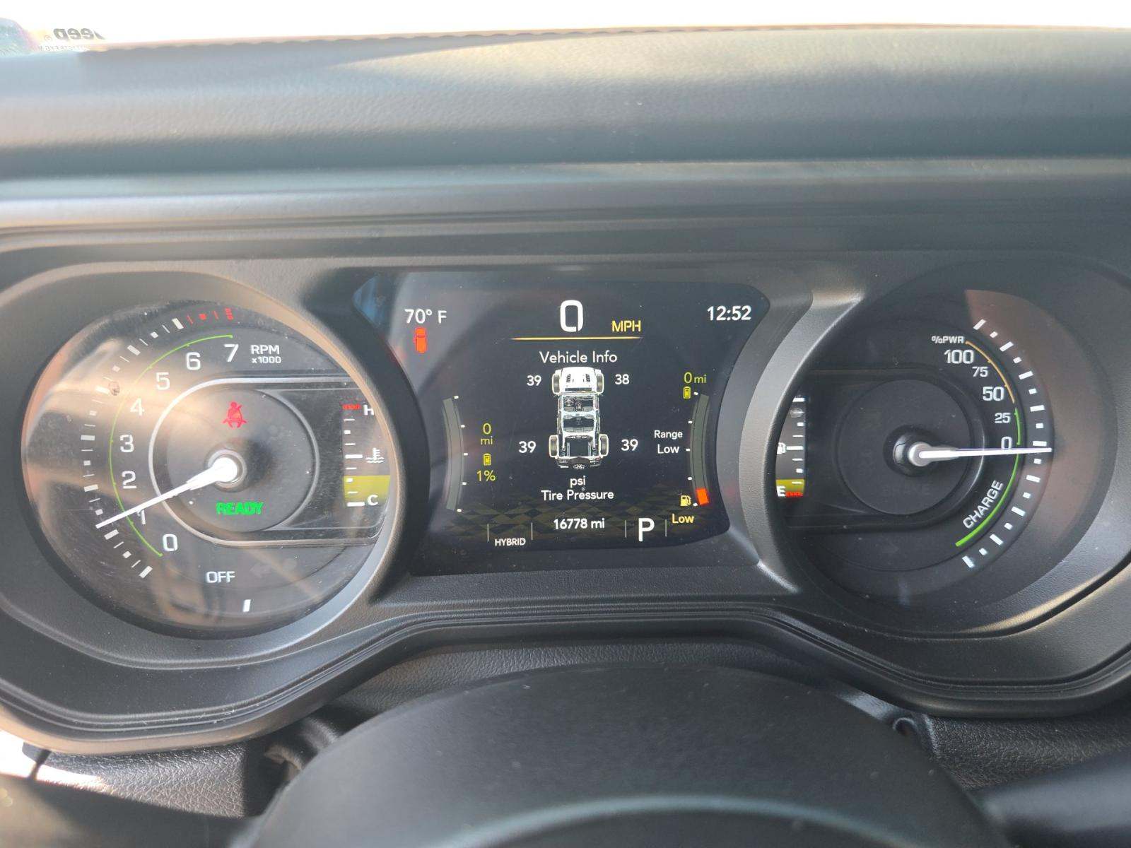 JEEP 4XE RUBICON X - 9